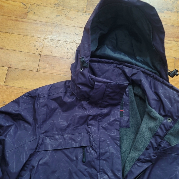 Misty Mountain Outerwear - Picture 5 of 5